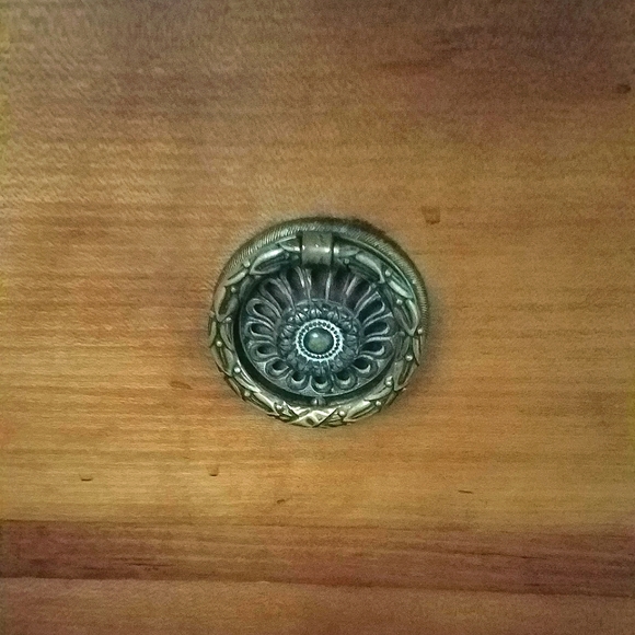 Antique Art Deco Pull Knobs set of 8 - Picture 4 of 14